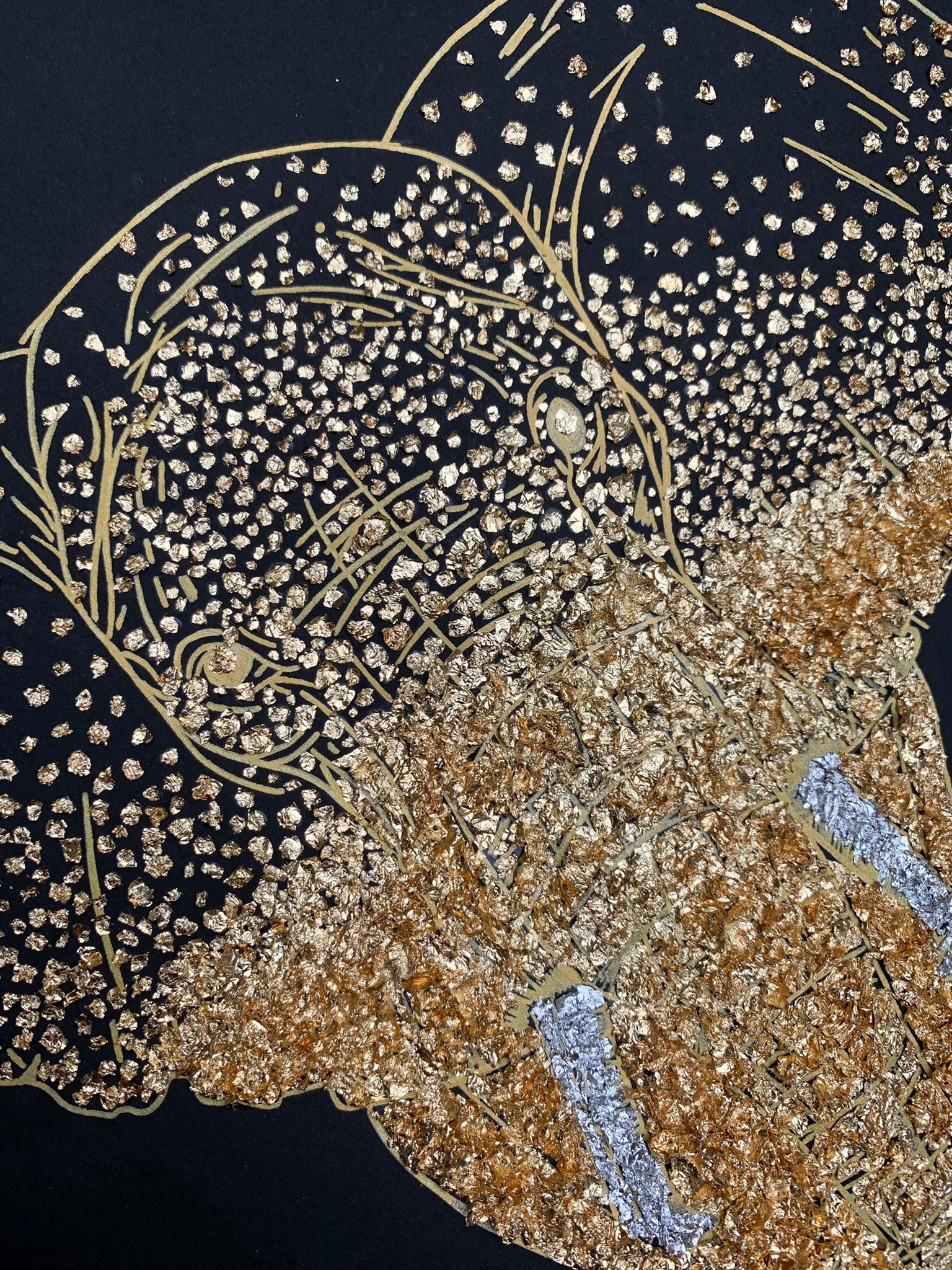 Tableau en feuilles d'or représentant un éléphant fait par L'ours Doré