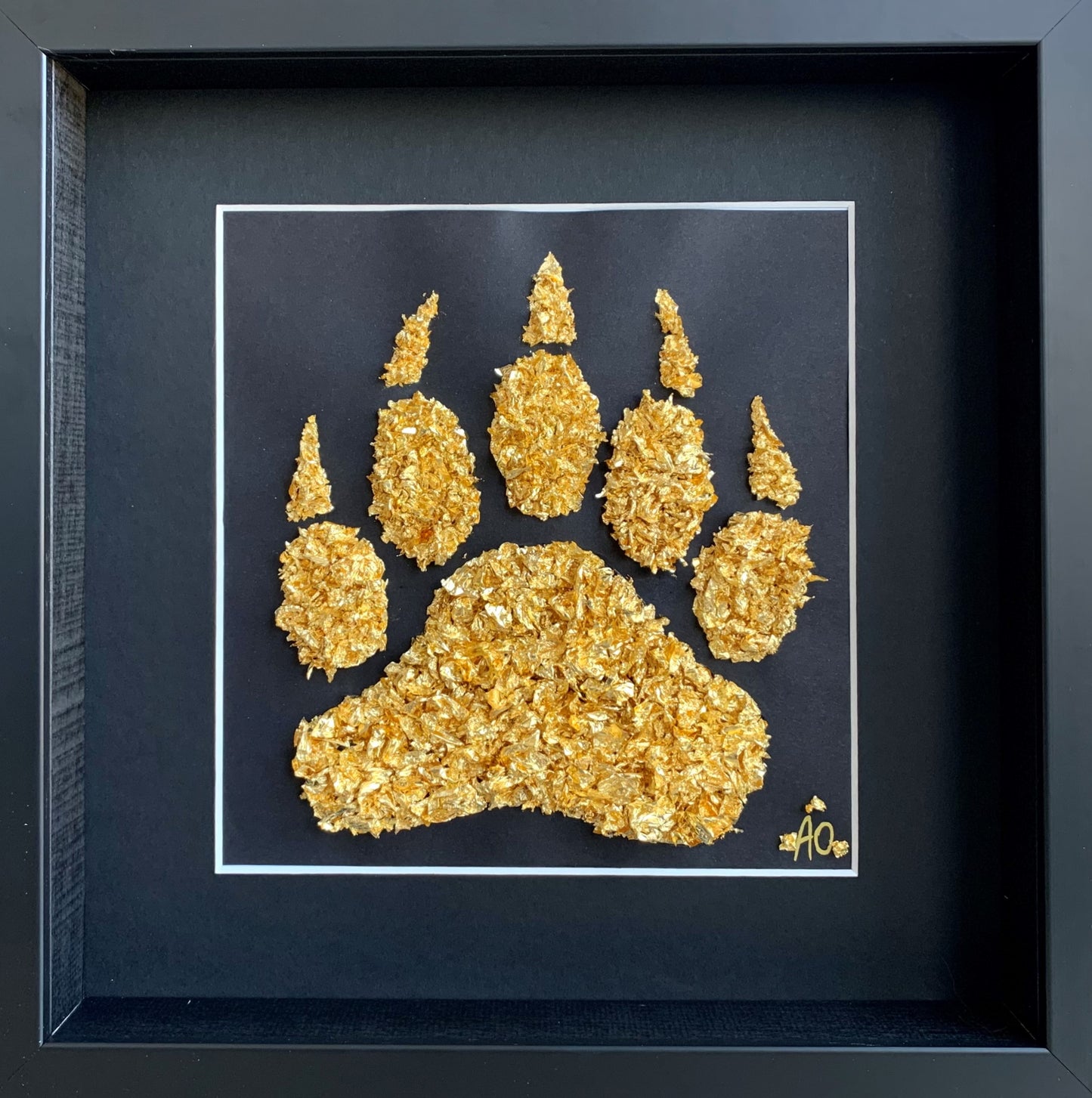 Patte d'ours - Tableau en feuilles d'or fait par L'ours Doré